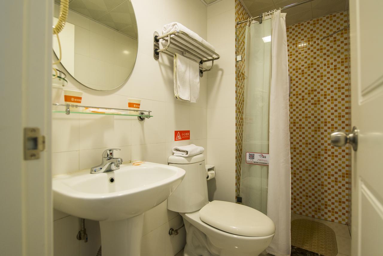 Home Inn Dalian People'S Square Xinkai Road מראה חיצוני תמונה